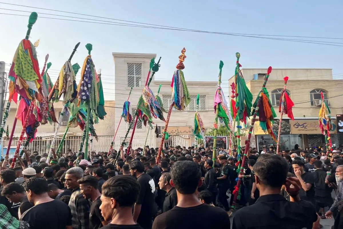 همبستگی میناب در موج علمها؛ بازتاب ارادت نسلها به عاشورا