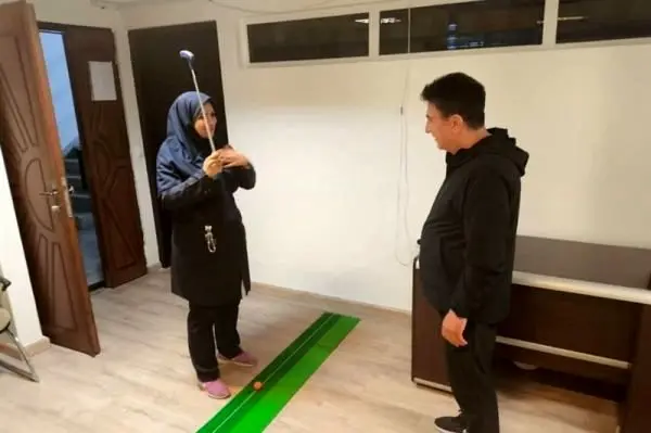 قلعه‌نویی گلف‌باز شد