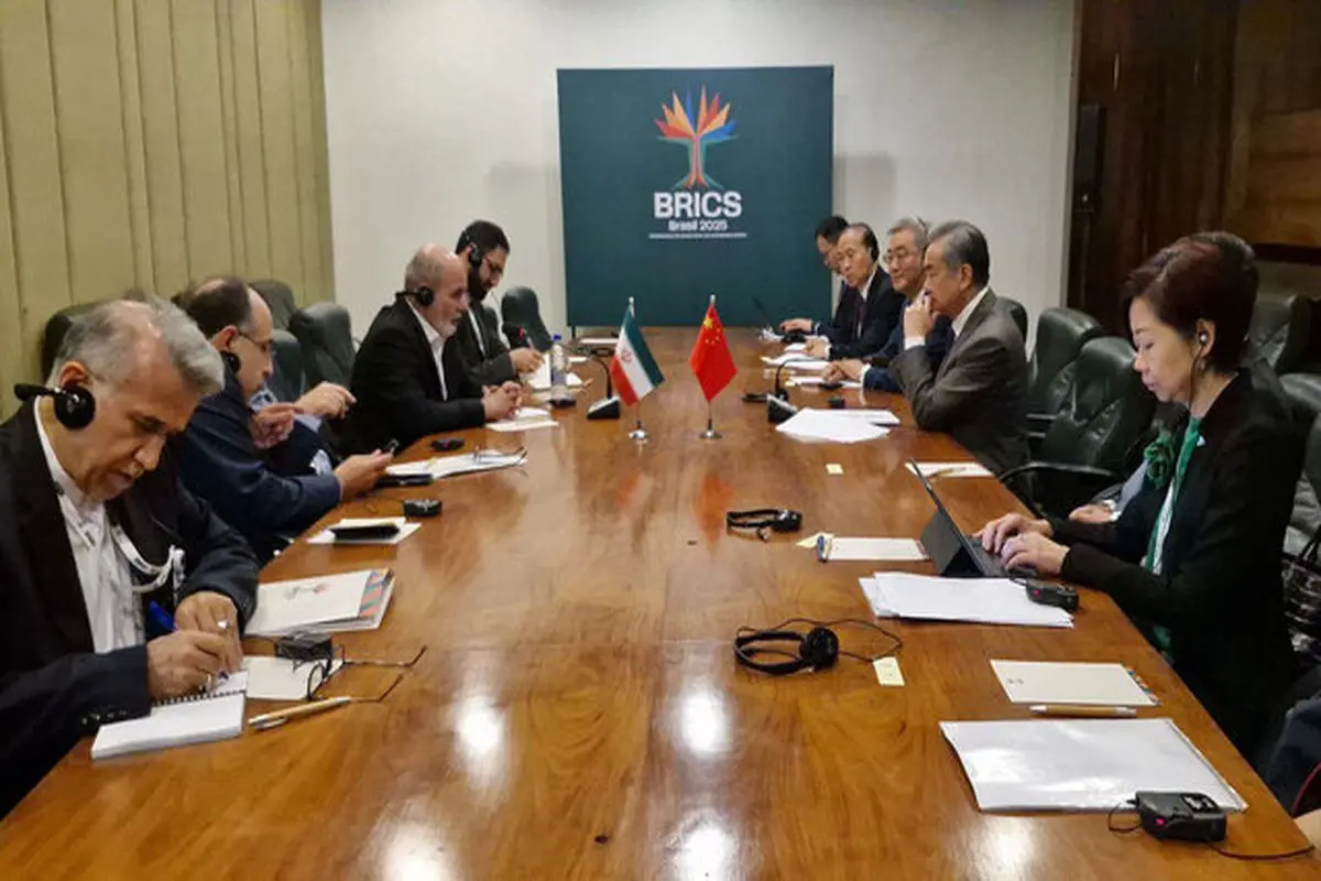 ایران متحدان راهبردی خود را در جریان مذاکرات با دولت آمریکا قرار میدهد