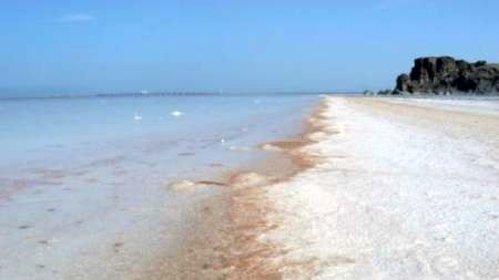 تراز آب دریاچه ارومیه یک متر افزایش یافت