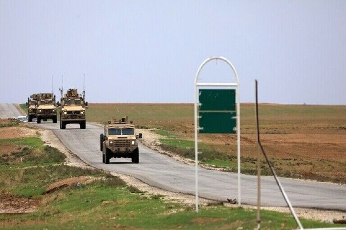 خروج نیروهای آمریکایی از پایگاه خود در دیرالزور سوریه