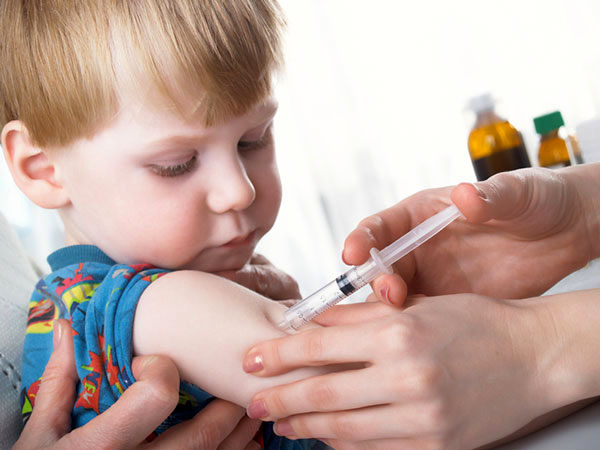 افت واکسیناسیون کودکان با شیوع ویروس کرونا در جهان