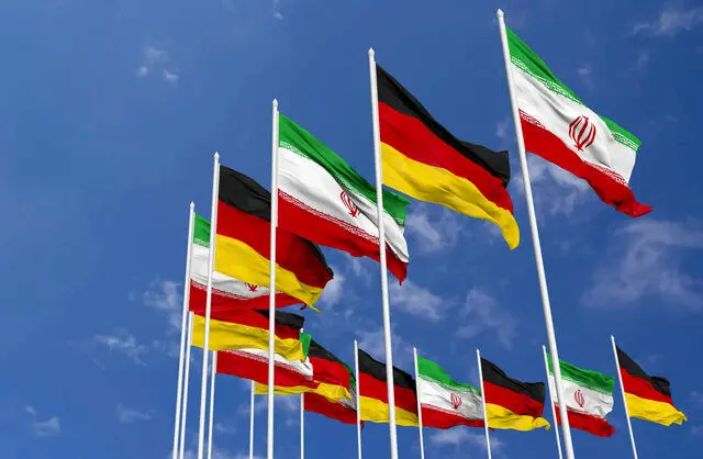 تبریک متفاوت سفارت ایران در برلین به مناسبت عید پاک با تلفیق هنر ایرانی