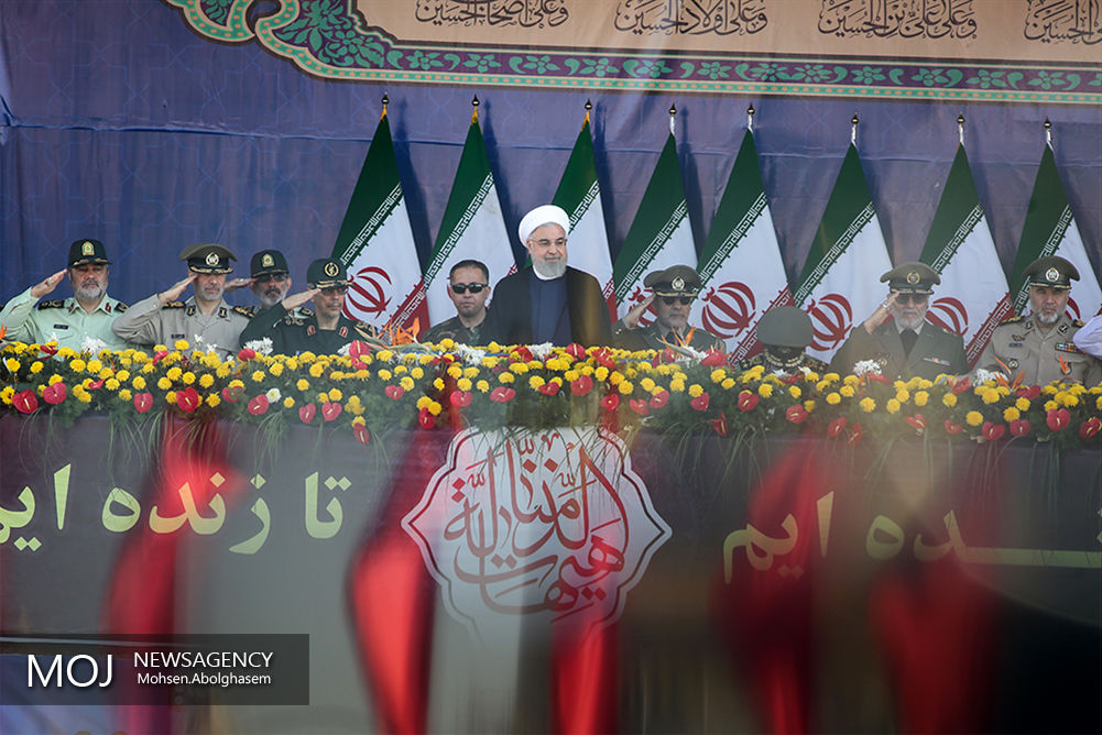رژه یگان های نمونه نیروهای مسلح در تهران
