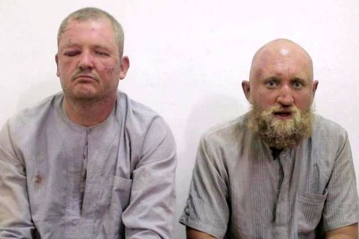 اعدام دو نظامی اسیر روسی توسط داعش