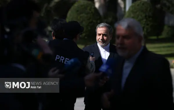 حاشیه جلسه هیات دولت - ۱۴ آبان ۱۴۰۴