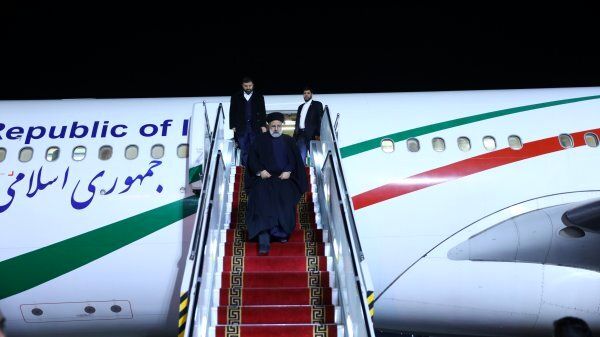 رئیس جمهور از الجزایر به تهران بازگشت