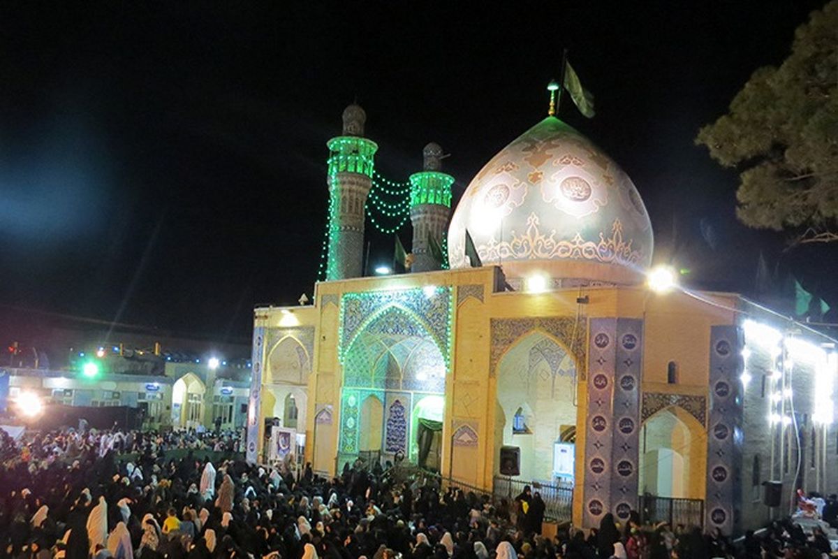 میزبانی از بیست هزار زائر در شب‌های قدر در حرم  مطهر حضرت زینب بنت موسی بن جعفر اصفهان 