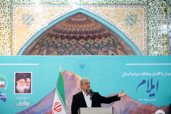 هیچ‌کس از قطار ایران پیاده نمی‌شود