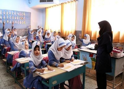 افزایش ۳ برابری ظرفیت جذب آموزگار ابتدایی از خدمات دولت شهید رئیسی است