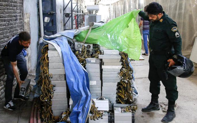 کشف و جمع‌آوری ۱۰ هزار دستگاه تولید رمز ارز در خراسان رضوی 