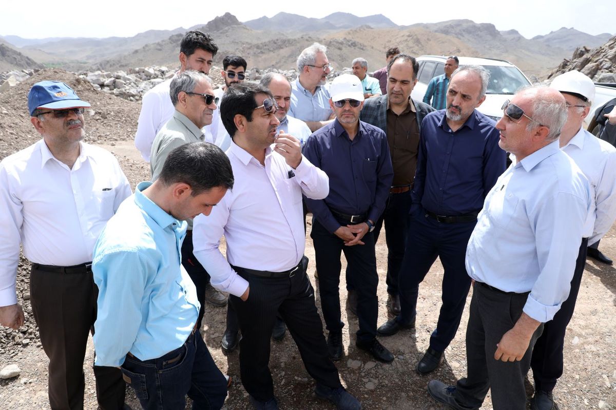 بازدید رئیس حوضه آبریز فلات مرکزی و شرقی کشور از سدهای در حال ساخت استان قزوی