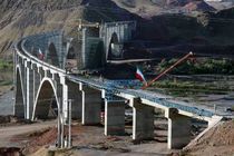 تأکید رئیس جمهوری مبنی بر اتمام راه آهن رشت - قزوین در موعد مقرر