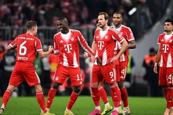 بایرن مونیخی‌ها با شکست سن‌پائولی به یکه‌تازی بوندسلیگا ادامه دادند