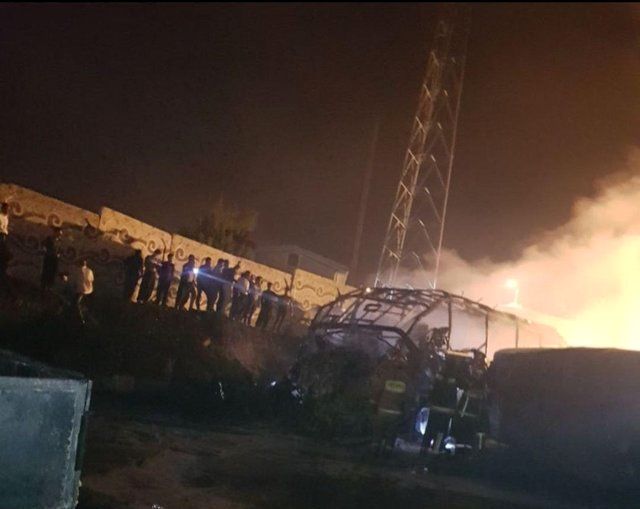تصادف مرگبار اتوبوس و تانکر سوخت در سنندج/ 11 نفر کشته شدند