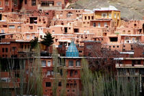 محدودیت روستای تاریخی ابیانه اصفهان برای خدمات رسانی به گردشگران 