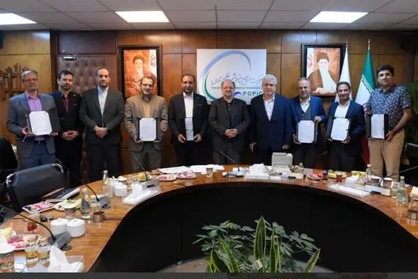 رونمایی از ۷ پروژه فناورانه‌ای که از سوی صندوق سرمایه‌گذاری خطرپذیر خلیج‌فارس تأمین مالی می‌شوند/ سرمایه‌گذاری هلدینگ خلیج‌فارس در آزمایشگاه هوش مصنوعی صنعت نفت، گاز و پتروشیمی