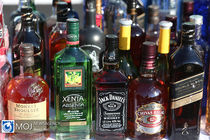 دستگیری عوامل اصلی تهیه و توزیع مشروبات الکلی در بندرعباس