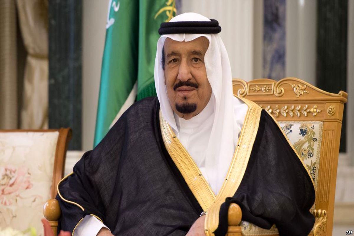 اعتراف ناخواسته پادشاه عربستان به ضعف دفاعی این کشور/ یمنی ها 200 موشک بالستیک به عربستان شلیک کردند