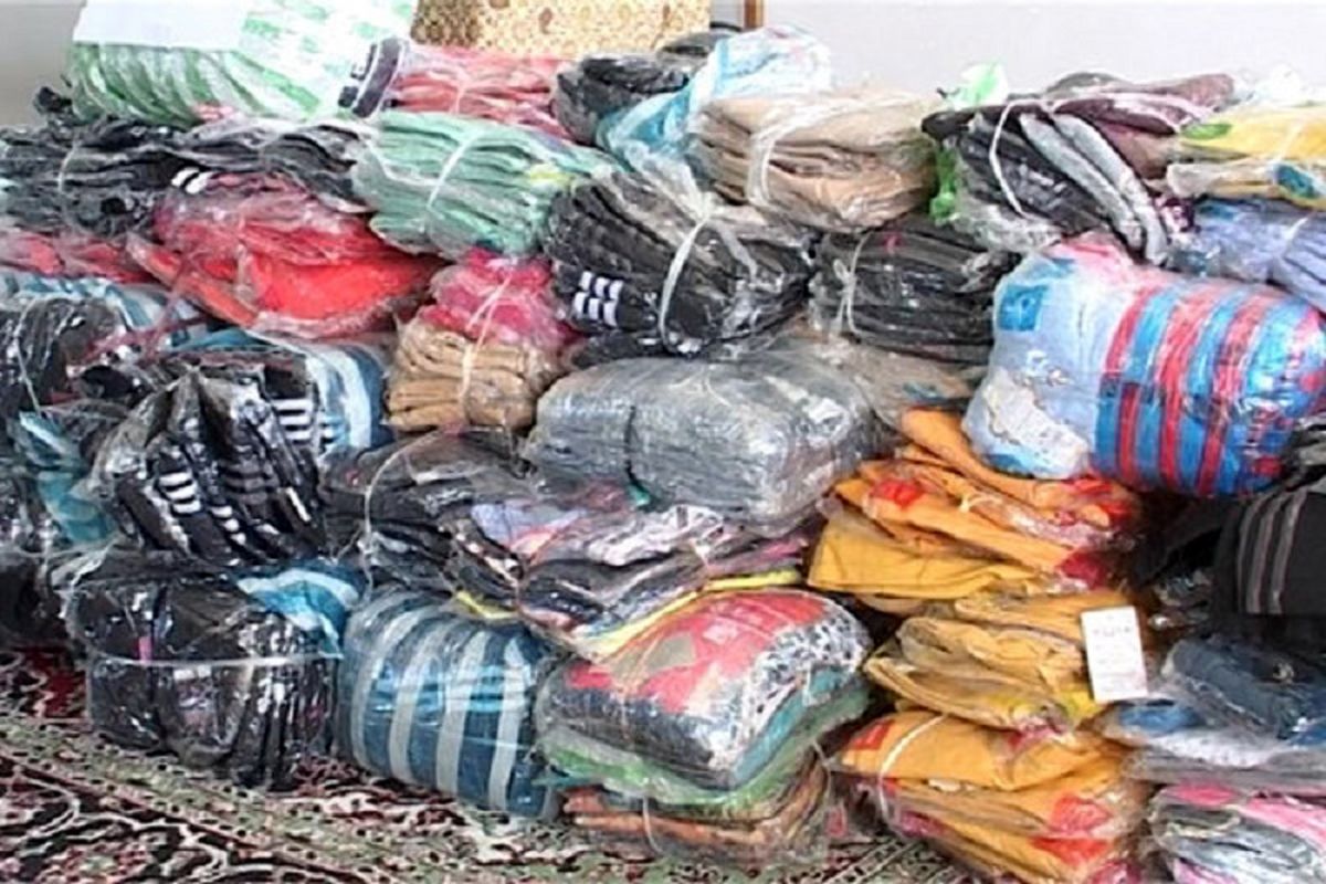 کشف محموله میلیاردی کفش و لباس قاچاق در اصفهان / دستگیری 2 نفر توسط نیروی انتظامی