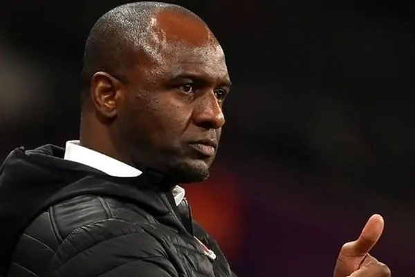 باشگاه جنوا، پاتریک ویرا را پس از نتایج ضعیف برکنار کرد