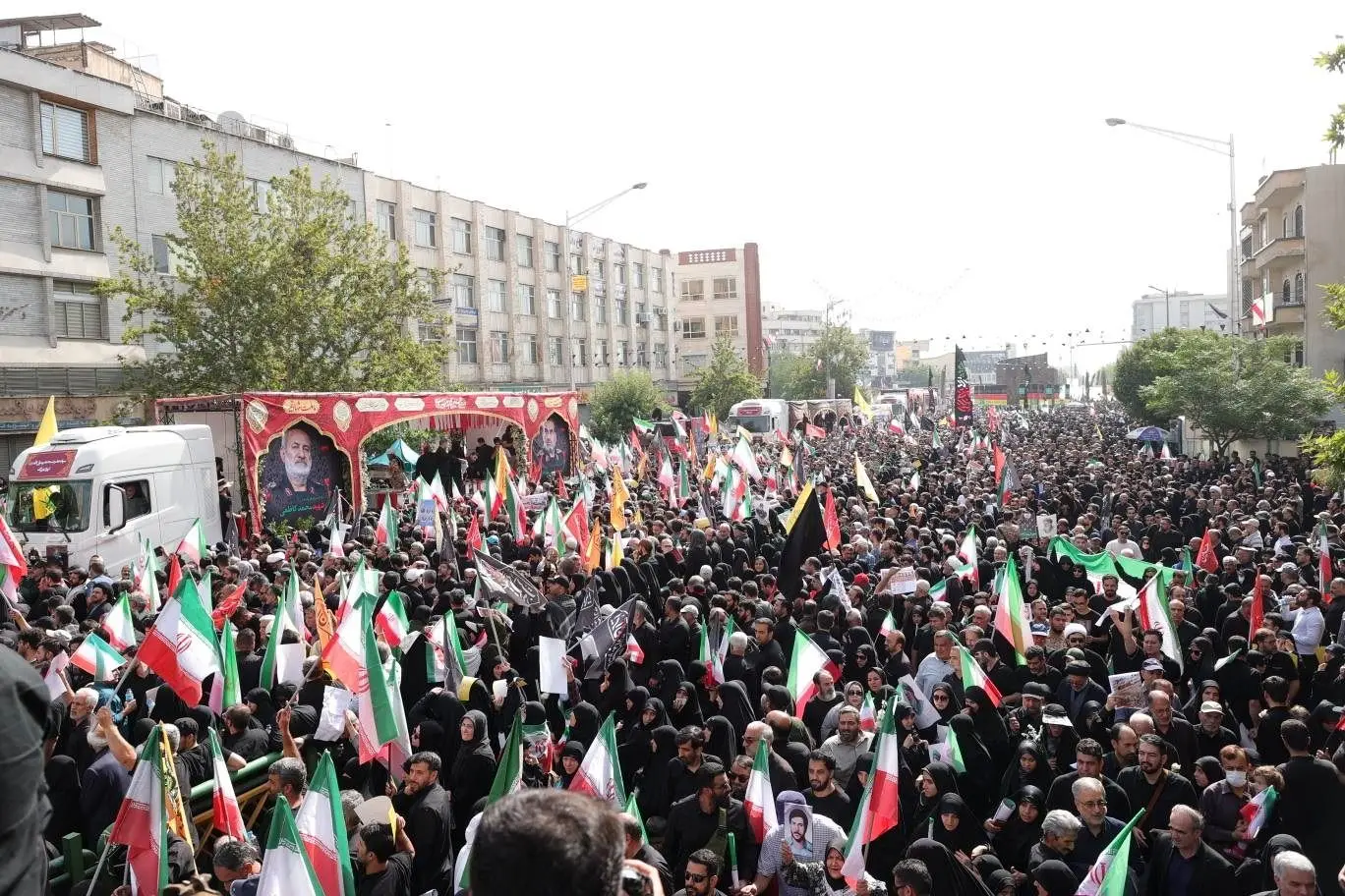 شورای هماهنگی تبلیغات اسلامی از حضور حماسی ملت ایران در بدرقه شهدای اقتدار تقدیر کرد