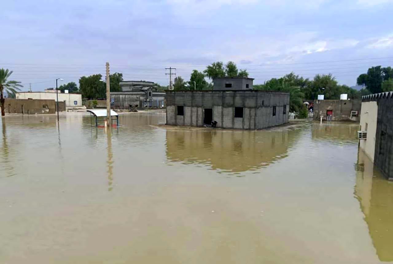 تیم‌های ارزیاب بنیاد مسکن هرمزگان برای بررسی خسارات سیل به شهرستان‌ها اعزام شدند