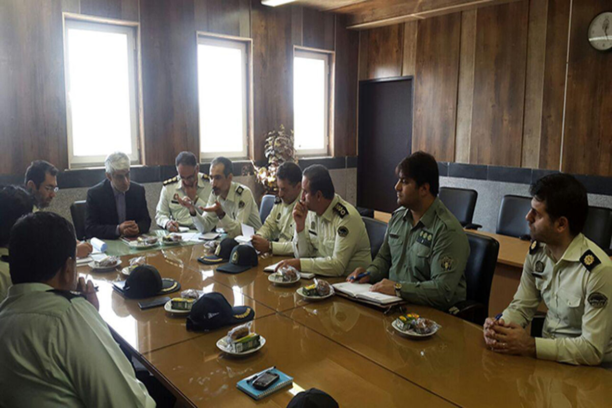 برگزاری جلسه فرماندهان یگان های حفاظت در محل فرماندهی انتظامی استان گیلان 
