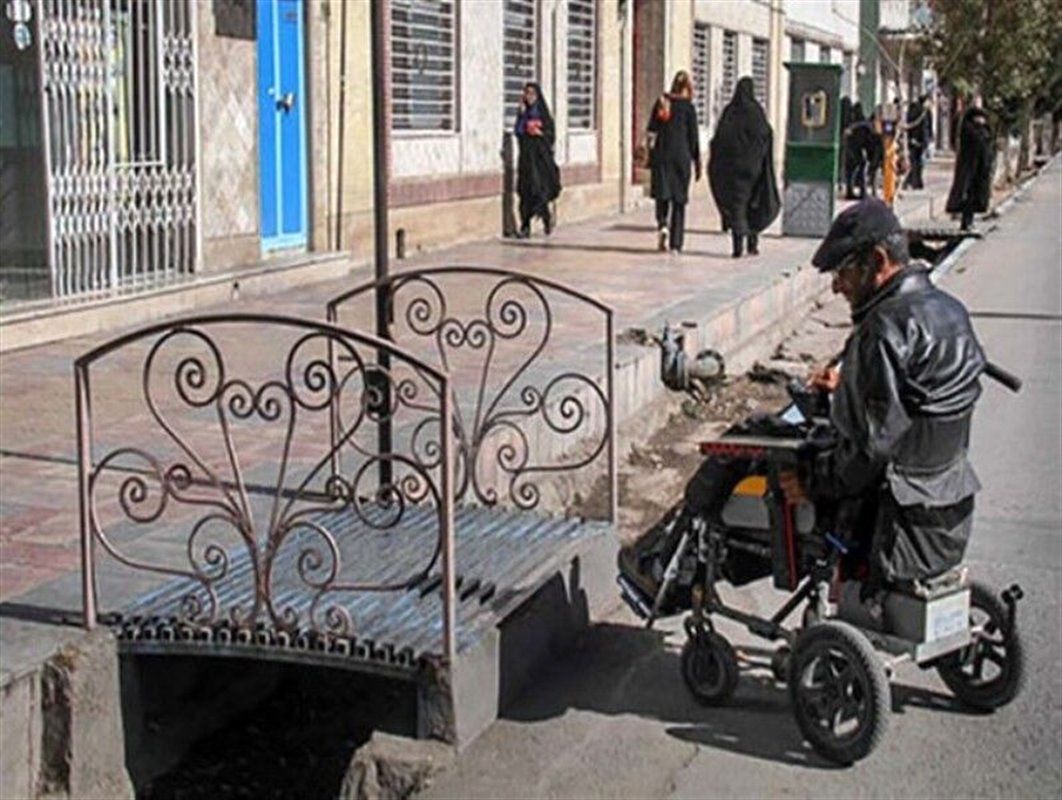 فضاهای عمومی برای معلولان در اردبیل مناسب سازی شود