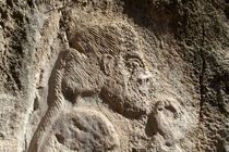کشف یکی از بزرگترین گورستان های تاریخی در فلاورجان	