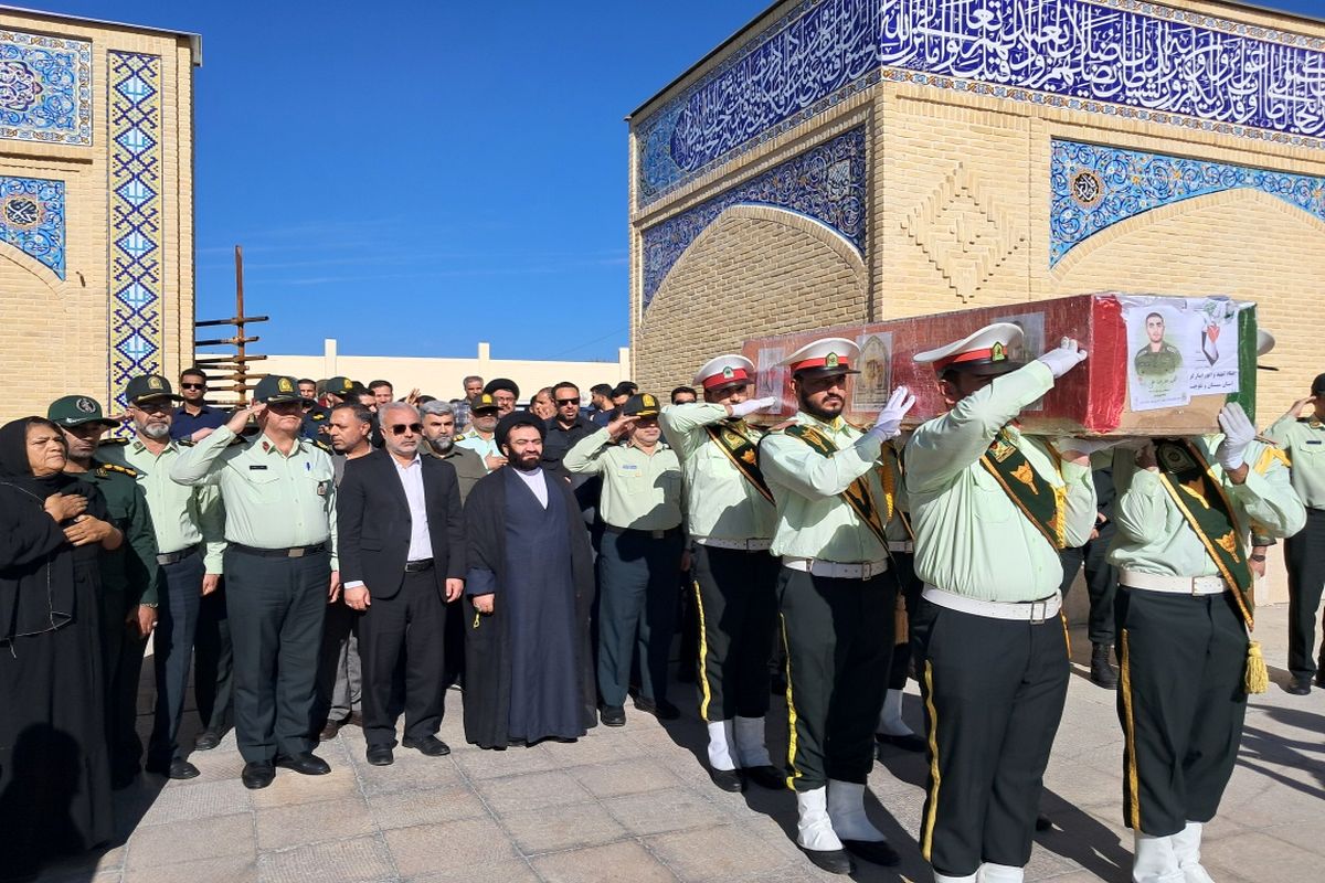 بدرقه و تشییع پیکر پاک و مطهر شهید "علیزاده" در شیراز