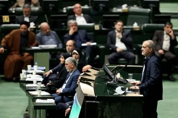 عامل تورم، دولت و مجلس هستند/ کسری بودجه مانع اصلی توسعه باتناسب است