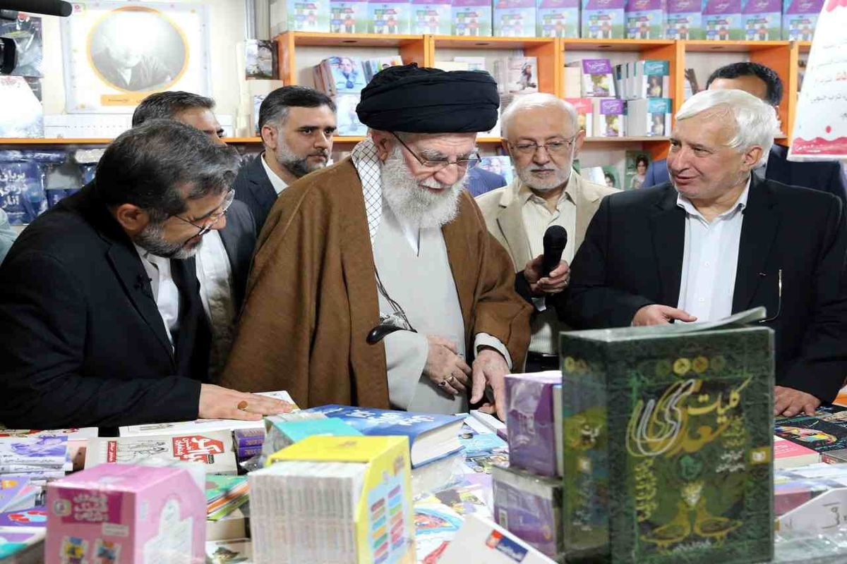 The Leader of Islamic revolution visited Tehran International Book Fair