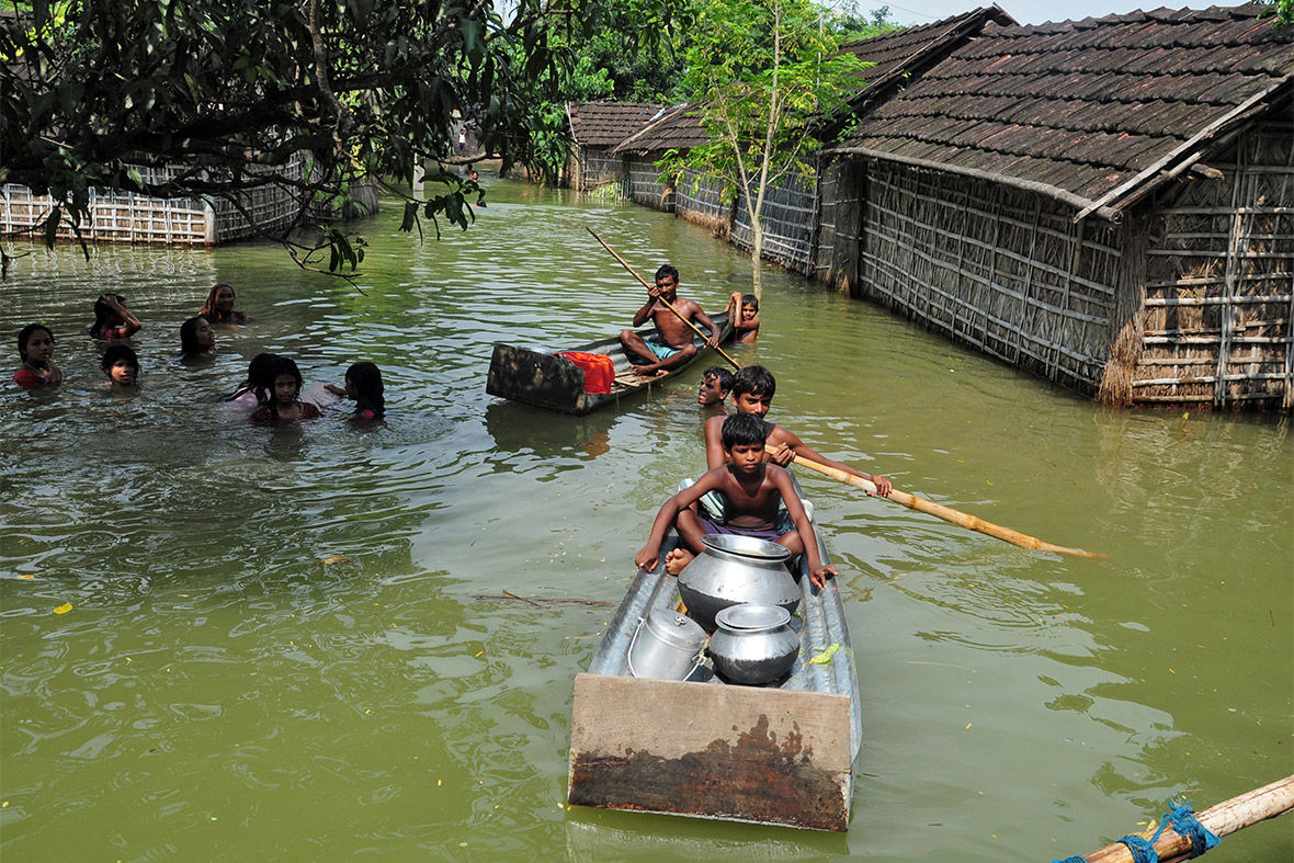 سیلاب های مرگبار در هند + عکس