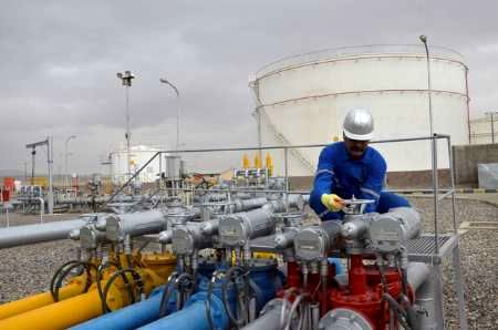 ارسال بیش از 680 میلیون لیتر فرآورده های نفتی از سوی لوله و مخابرات منطقه اصفهان