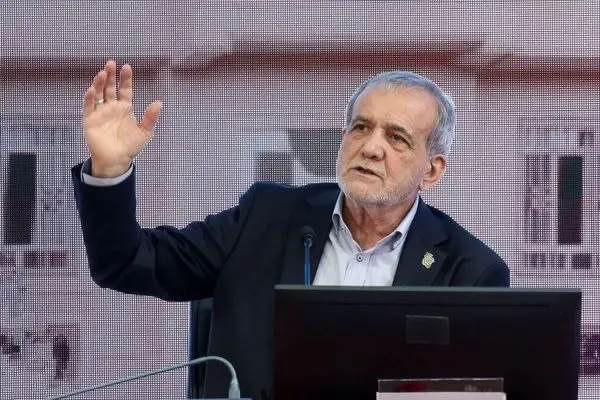 نظام آموزشی باید بر گفت‌وگو، کار تیمی و پروژه استوار شود