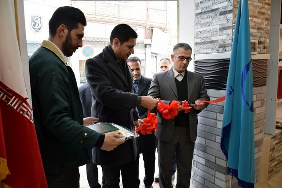 افتتاح نمایشگاه دائمی تولیدات صنایع‌دستی زندانیان در سنندج