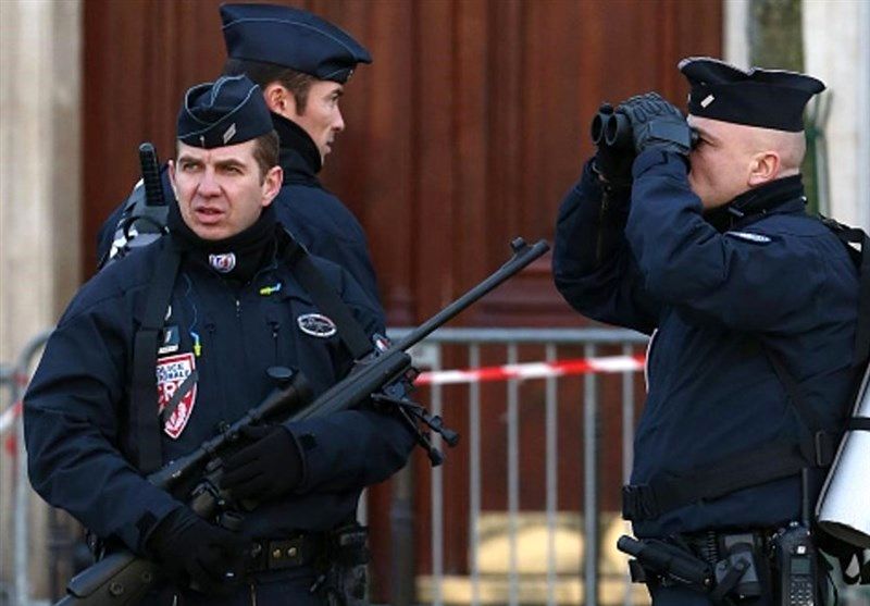 ۳ هزار نیروی امنیتی ذخیره فرانسه در آستانه سال جدید تحصیلی فراخوانده شدند