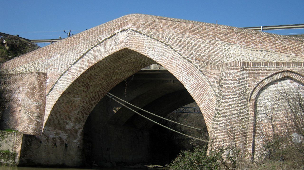 پل آجری پونل در رضوانشهر مرمت می شود
