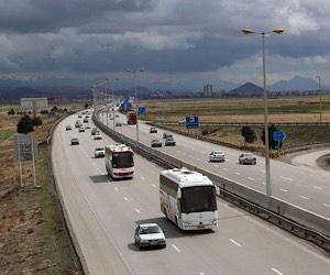 اعلام محدودیت‌های ترافیکی از ۱۹ تا ۲۲ اردیبهشت در محورهای مواصلاتی کشور