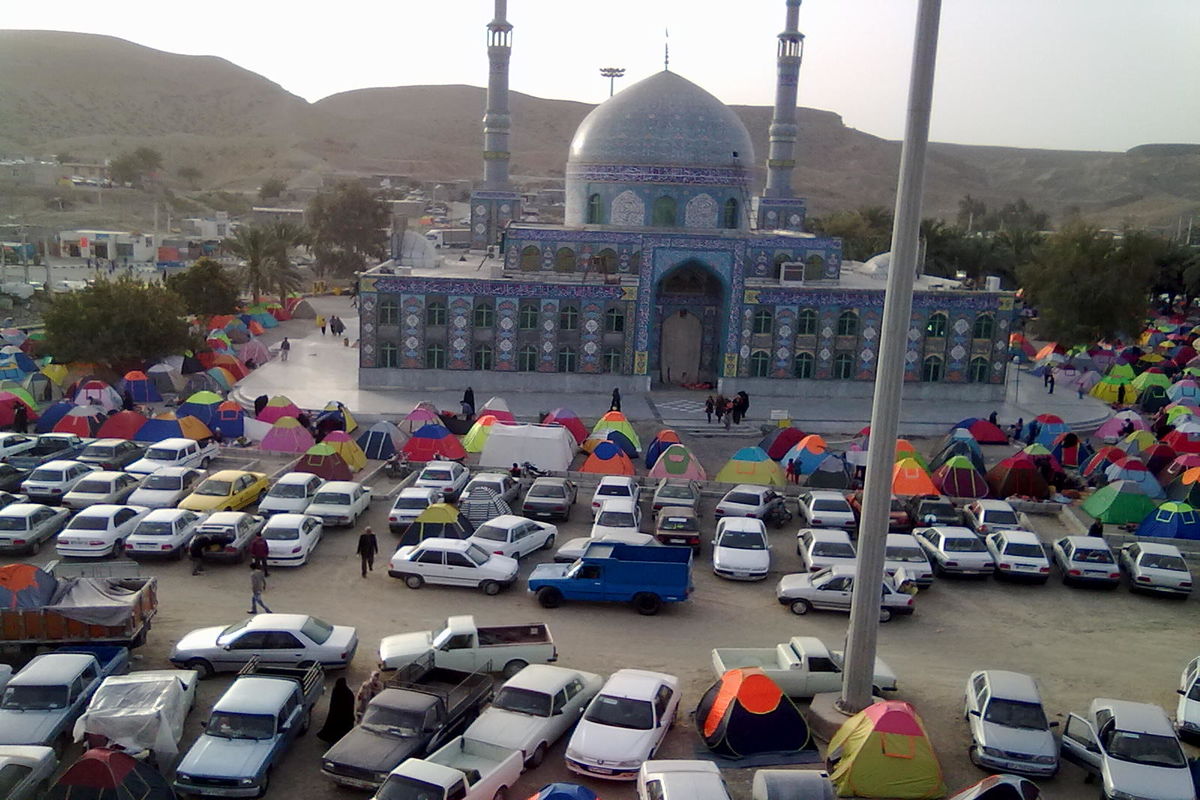 حضور بیش از ۱۰۰ هزار مسافر نوروزی در مرقد امامزاده سید سلطان محمد رودان