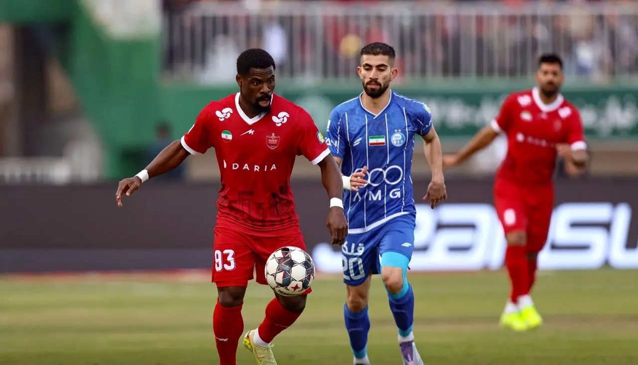 درگیری بازیکنان استقلال و پرسپولیس در دقایق پایانی دربی + فیلم