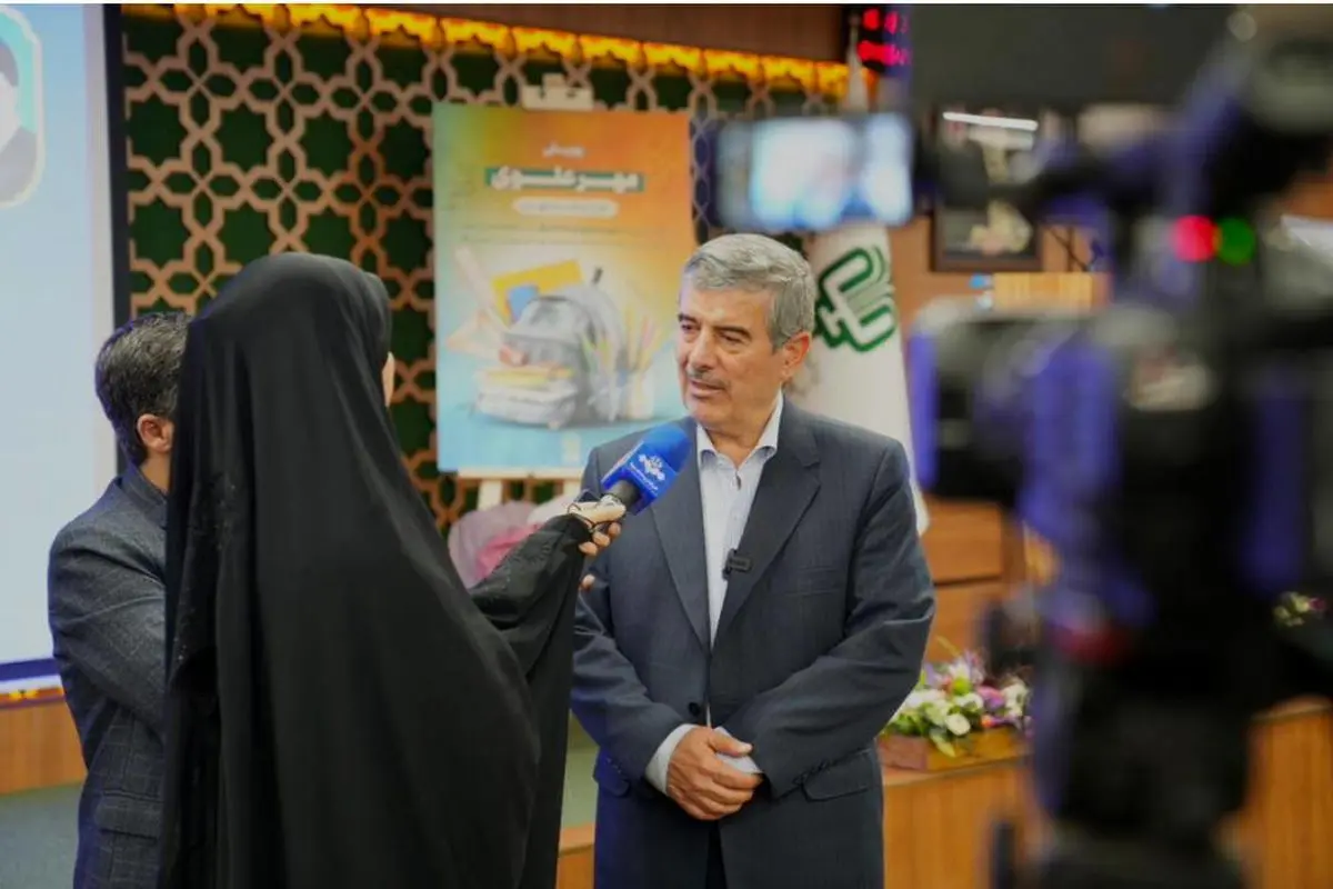 آغاز توزیع بستههای نوشتافزار رایگان در روستای کنار سیاه هرمزگان