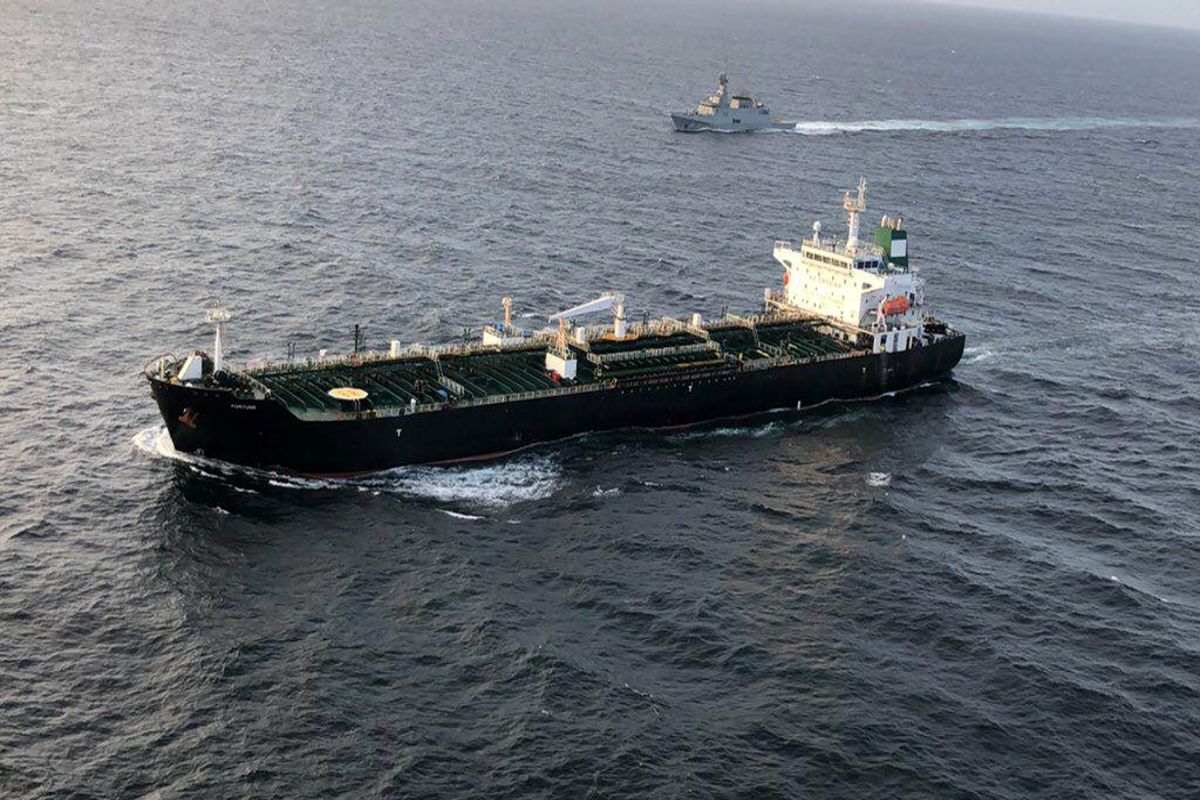 چهارمین نفتکش ایرانی حامل بنزین وارد منطقه ویژه اقتصادی ونزوئلا شد