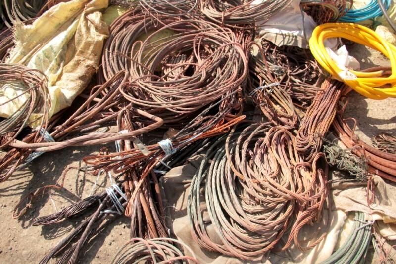 کشف 2 تن کابل مسروقه در منطقه صنعتی دولت آباد