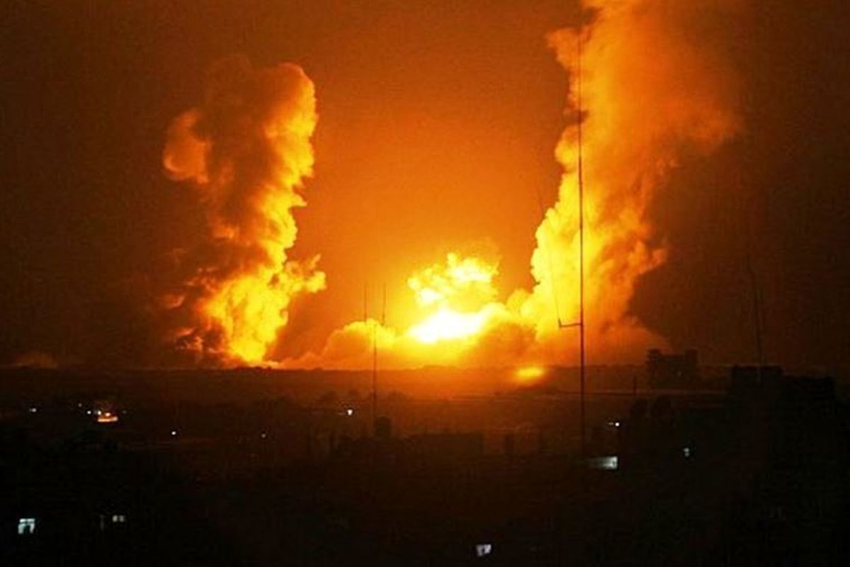 صهیونیست ها مرکز نوار غزه را بمباران کردند