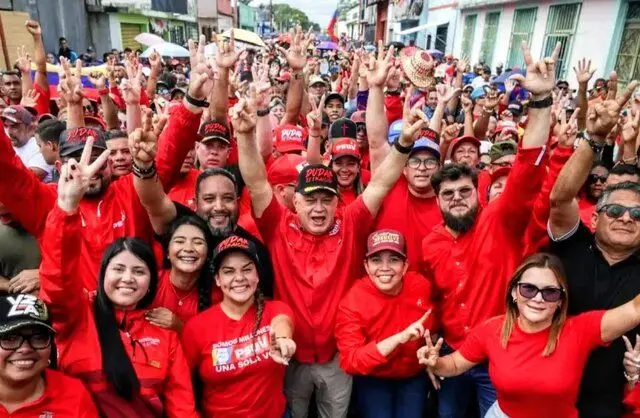 خلع سلاح انقلاب بولیواری امکان پذیر نیست