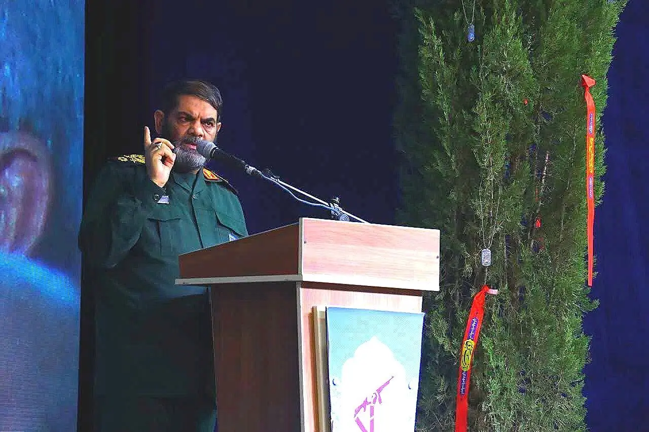 تولید کتاب درباره شهدا باید مردمی شود