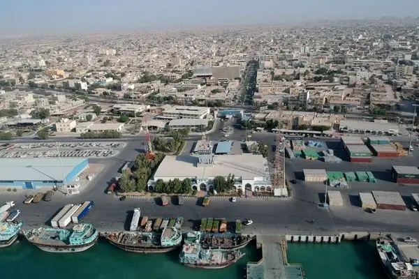  «بندرلنگه» قطب تجارت دریایی می‌شود