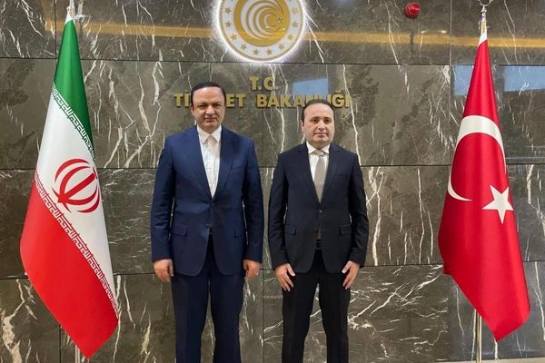 انعکاس سیاست همسایگی مناطق آزاد در نشست وزرای خارجه؛ منطقه آزاد مشترک ایران و ترکیه در مسیر تحقق